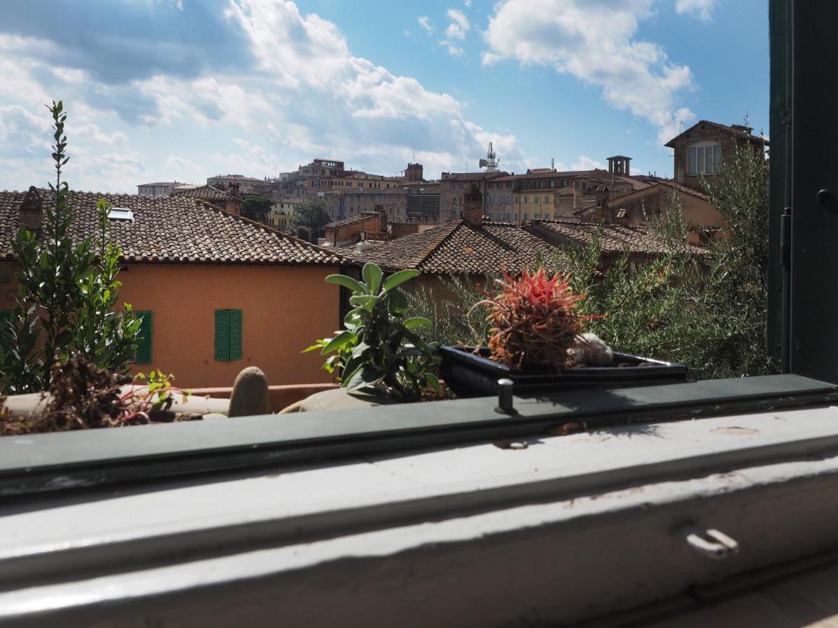 Azzi B&B Comfortably, In The Quietness Of The Perugia Historical Centre Exteriör bild