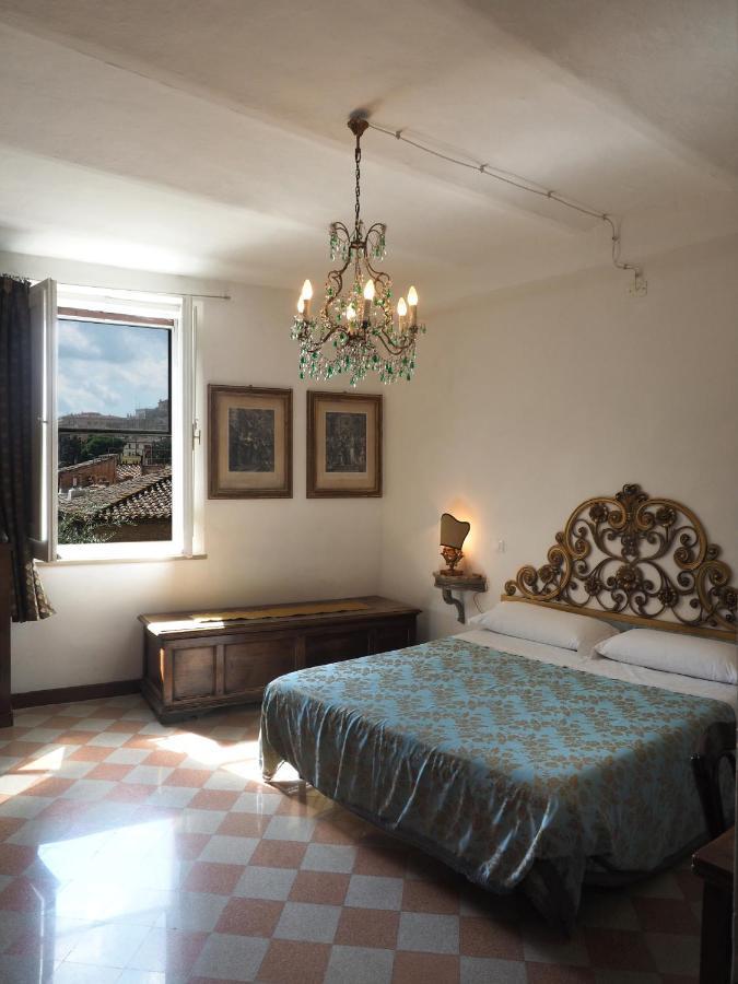 Azzi B&B Comfortably, In The Quietness Of The Perugia Historical Centre Exteriör bild